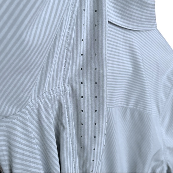 Athleta Urbanite Sleek Button Down Shirt Medium - Picture 6 of 7
